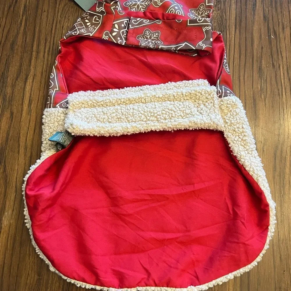 Paw and Tail fleece Dog winter jacket eat w gingerbread as men and houses. NWT